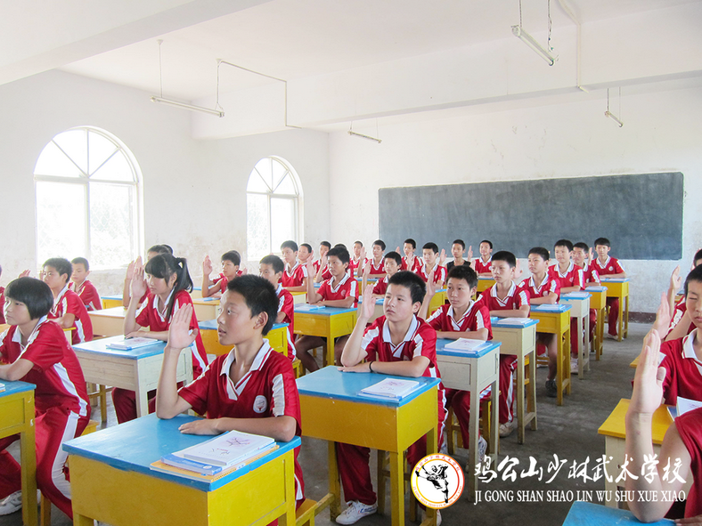 雞公山少林武術(shù)學校的助學對象有什么?