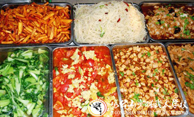 學(xué)生日?；锸? />
                        <h4>學(xué)生日常伙食</h4>
                    </a>
                </li>
                <li>
                    <a href=